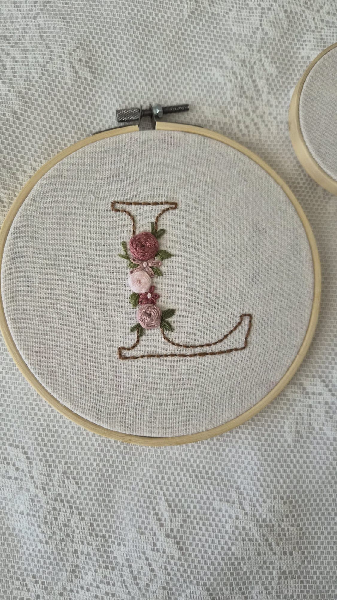 Embroidery hoop with letter — Flowers & Threads