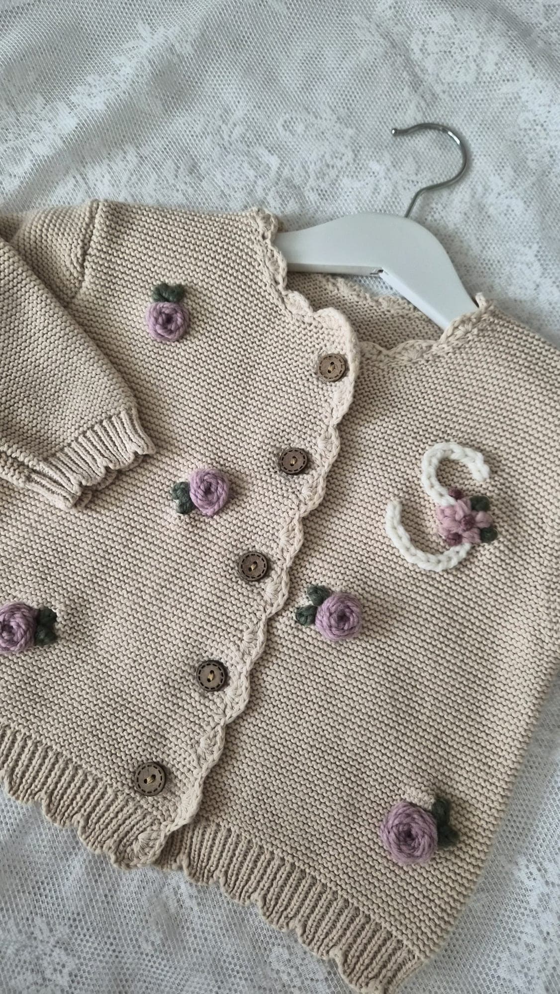 Vest with flower letter — Flowers & Threads
